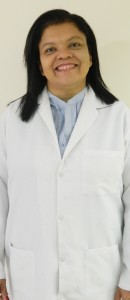 Dra. Vania Leitier - Odontopediatra e dentista clínico